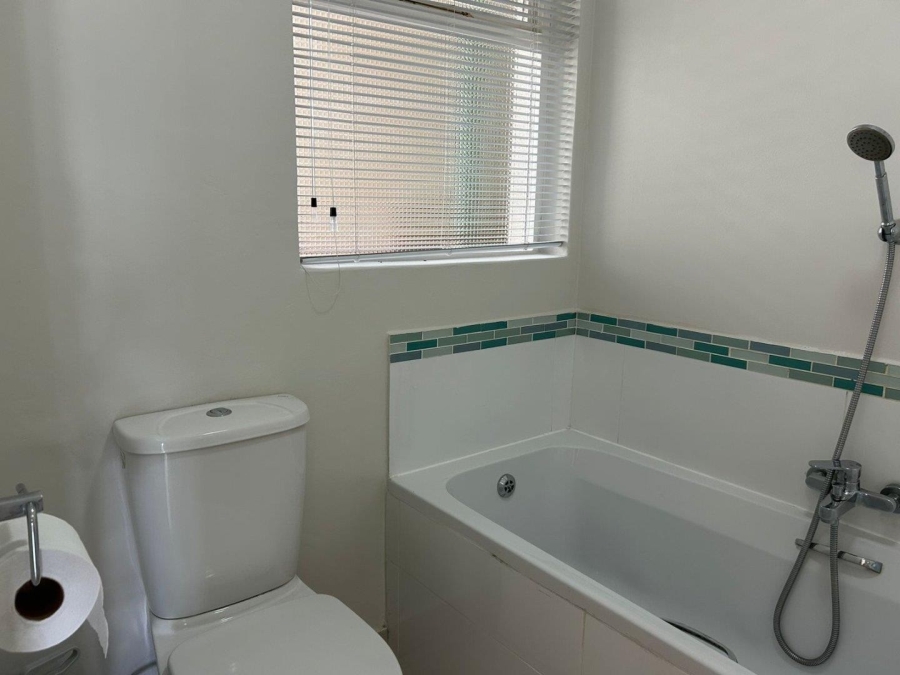 1 Bedroom Property for Sale in Mouille Point Western Cape